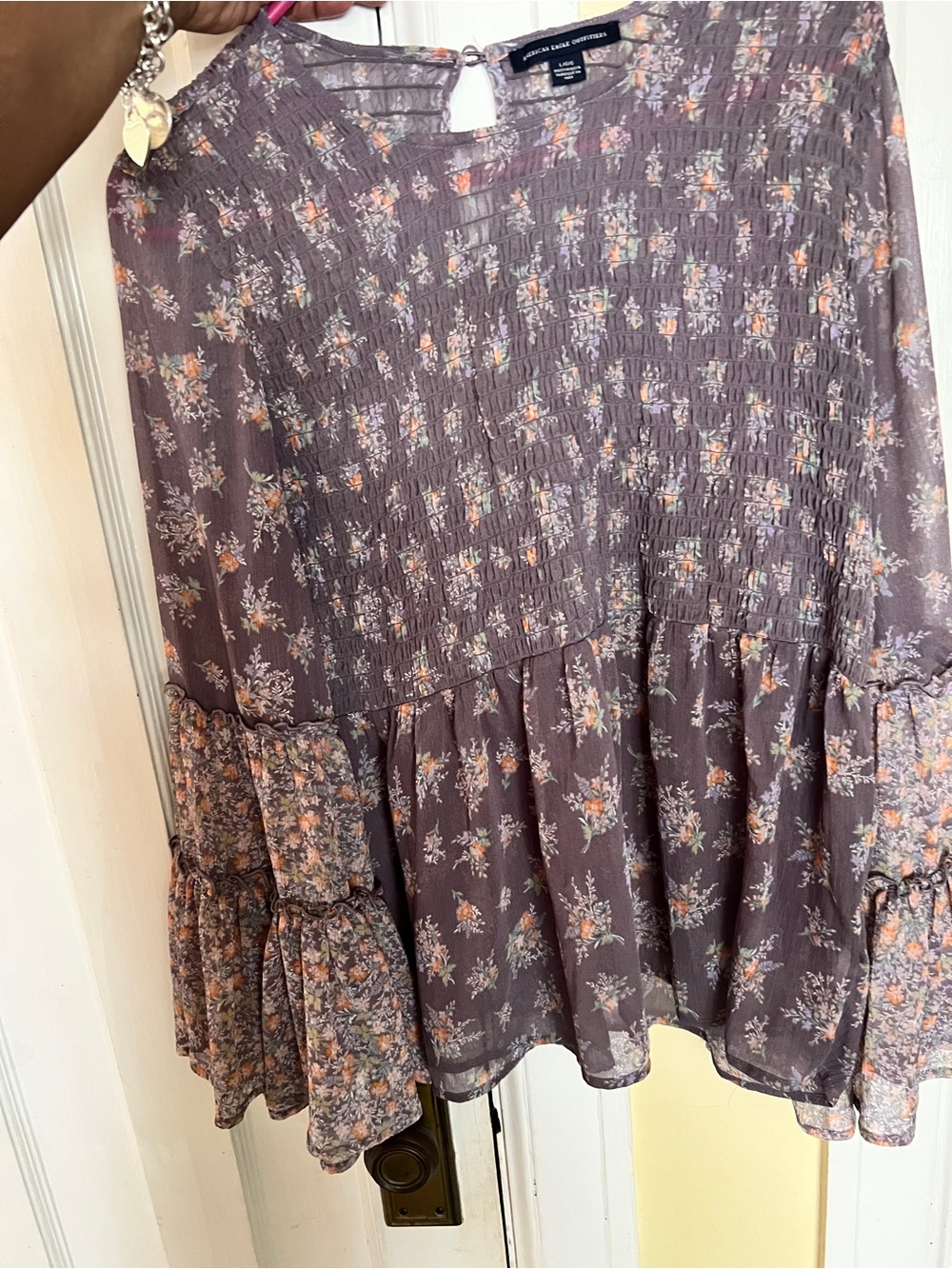 American Eagle Outfitters Mauve Floral Smocked Bell Sleeve Top - Picture 4 of 6